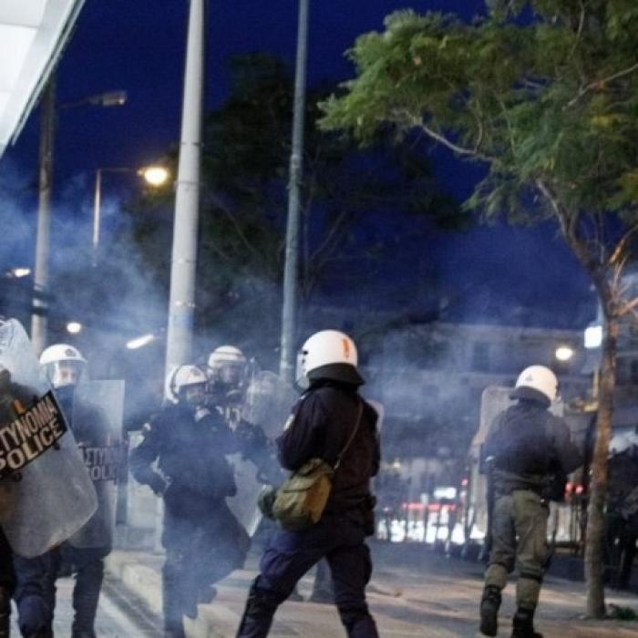 Imagini cu violențele petrecute în Grecia. Proteste anti-restricții