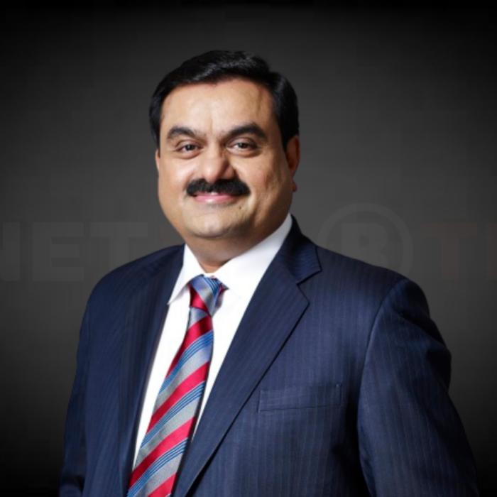 Un tăcut miliardar indian l-a depășit pe Elon Musk
