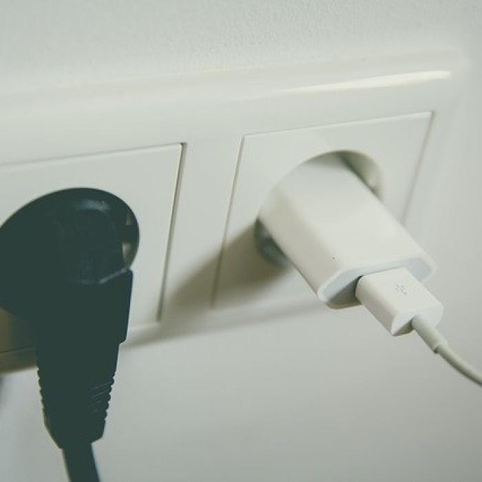 Contractele la energie. ANRE trece la acțiune. Ce face