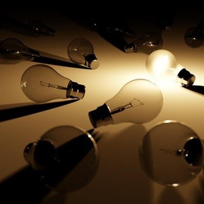 Lăsați fără lumină! E-Distribuţie Muntenia oprește curentul 