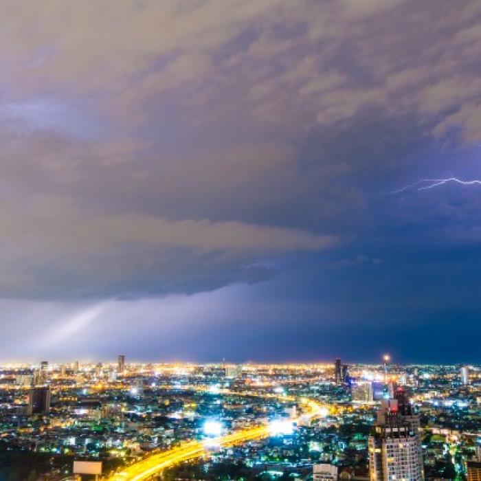 Avertizare nowcasting cod galben. Averse și descărcări electrice în Muntenia
