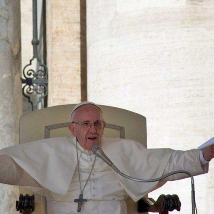 Papa Francisc, de Paştele catolic: Să nu ne pierdem niciodată speranţa