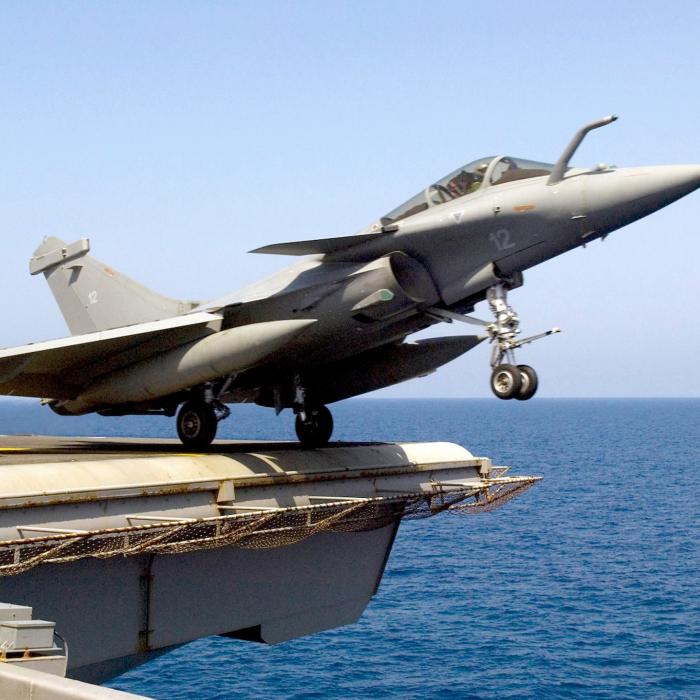 India, mielul blând, care primește ARMAMENT din toate părțile 