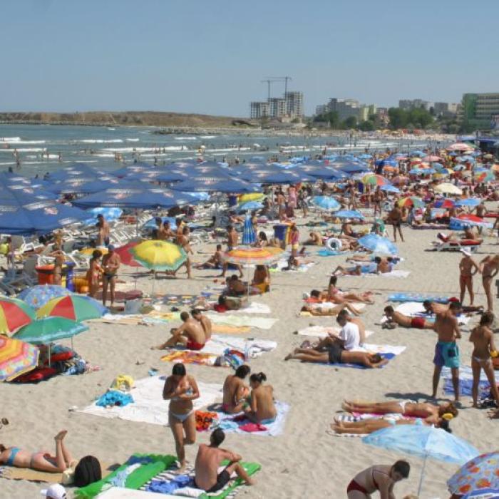 Reguli stricte pe plaja Mării Negre și amenzi de 10.000 de lei