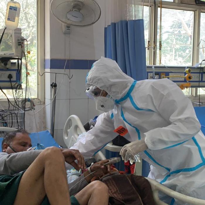 Cel puțin 17 țări au deja tulpina indiană. OMS, preocupată