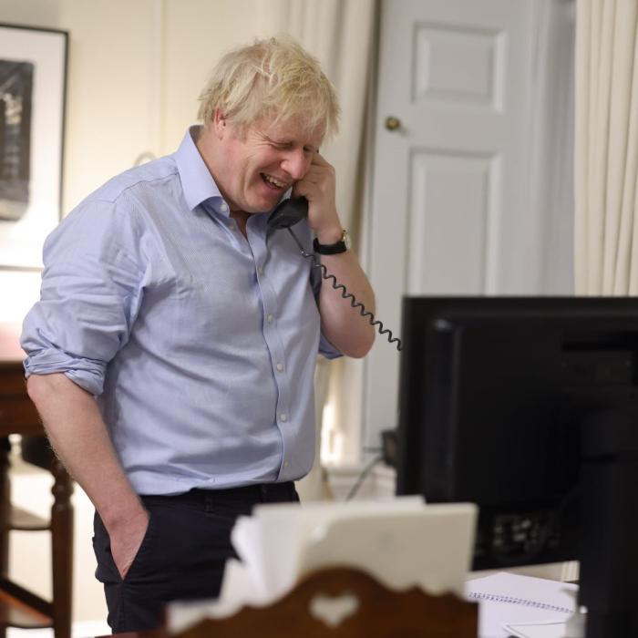 Numărul telefonului mobil personal al lui Boris Johnson, disponibil pe internet