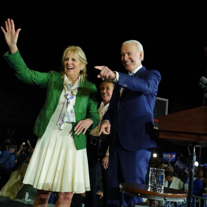 Câți BANI au câștigat soții Biden în anul 2020