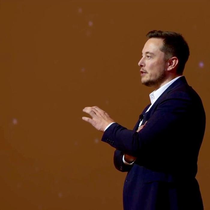 Elon Musk zgâlțâie iar piața criptomonedelor