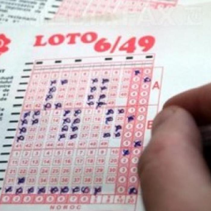 LOTO. Ce câștigi cu doar trei numere la 6/49 și Joker