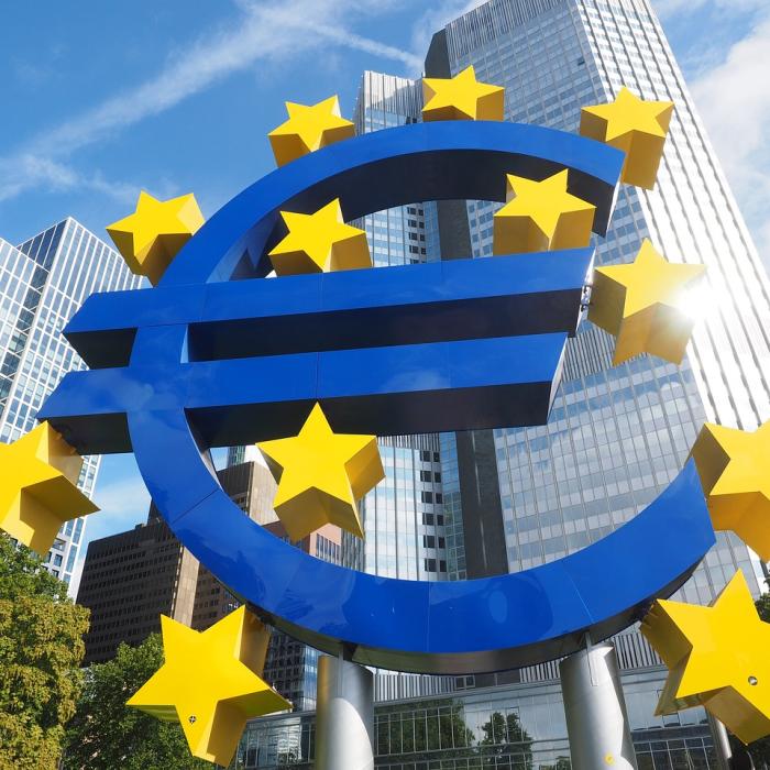 UE elimină giganți bancari din programul său de emisiuni de obligaţiun