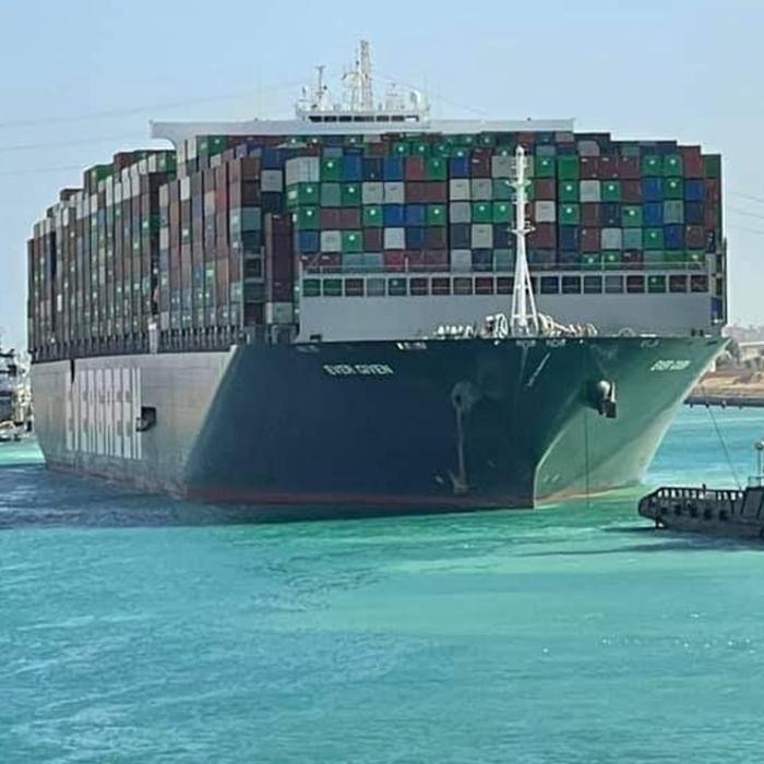 Ce despăgubire trebuie plătită pentru blocarea Canalului Suez