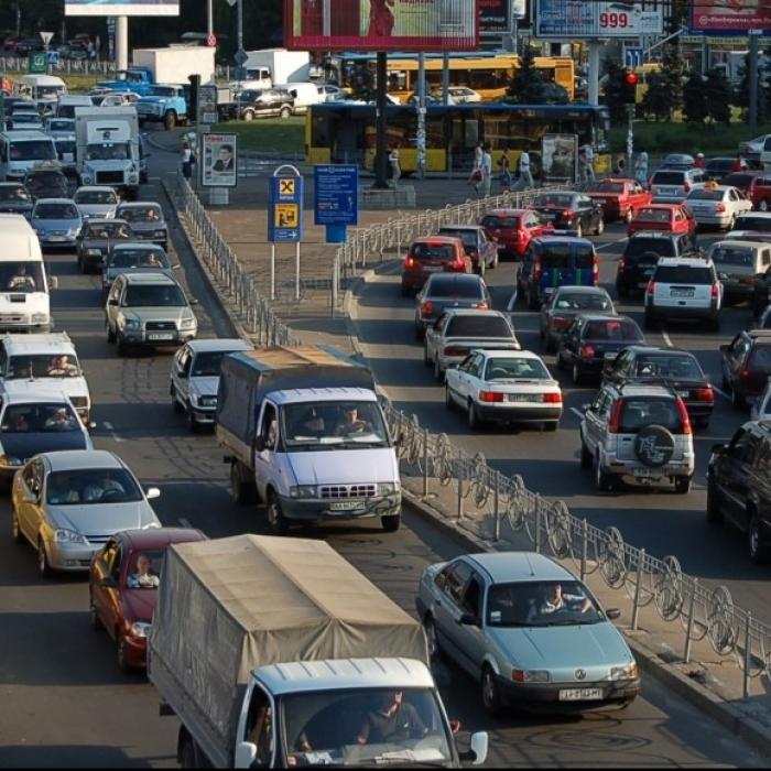 Piața auto. Mașinile second-hand, în continuare la putere