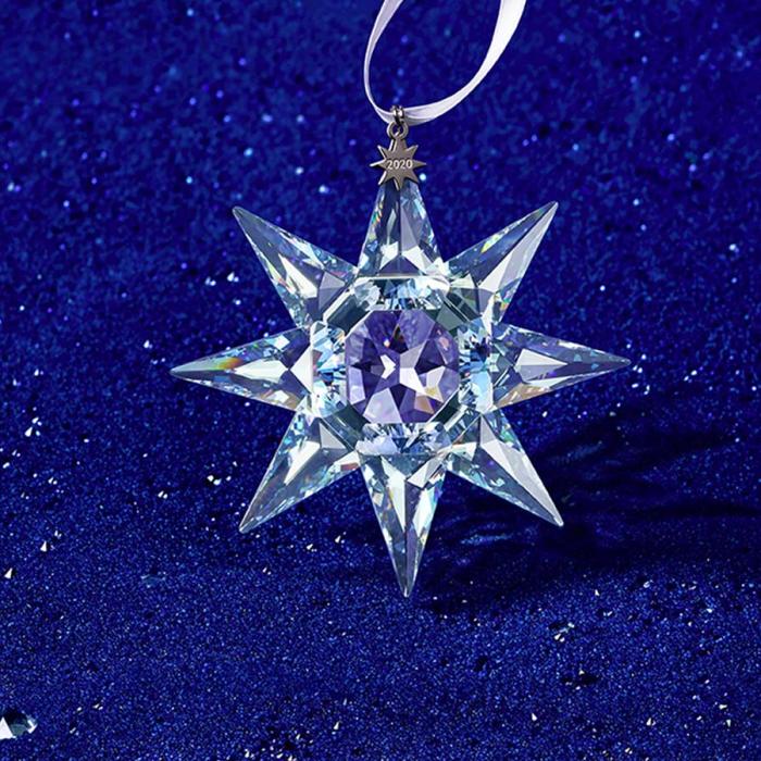 Fisuri în castelul de cristal Swarovski. De ce imperiul riscă să se surpe