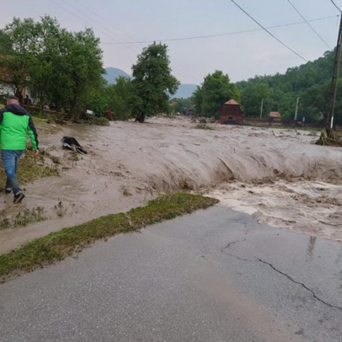 NOUĂ alertă COD PORTOCLIU de inundații în ALBA și Hunedoara