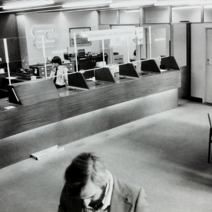 Topul salariilor din băncile românești. Unde sunt cele mai mari și cele mai mici lefuri