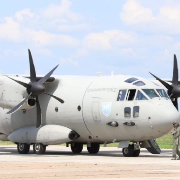 Mai mulți români au fost evacuați din Kabul cu aeronave militare și britanice