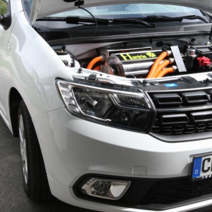 Sandero electric. Nemții au transformat modelul românesc într-o electrică de oraș