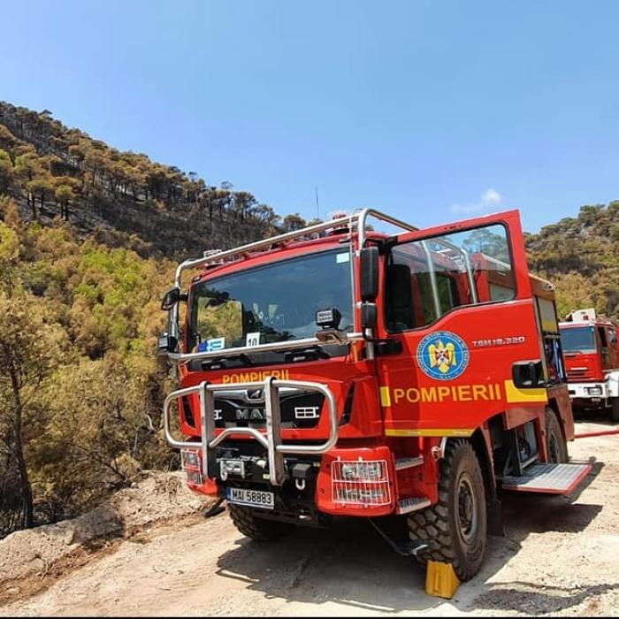 Grecia. Pompierii români acționează în două zone separate. Ultimele informații