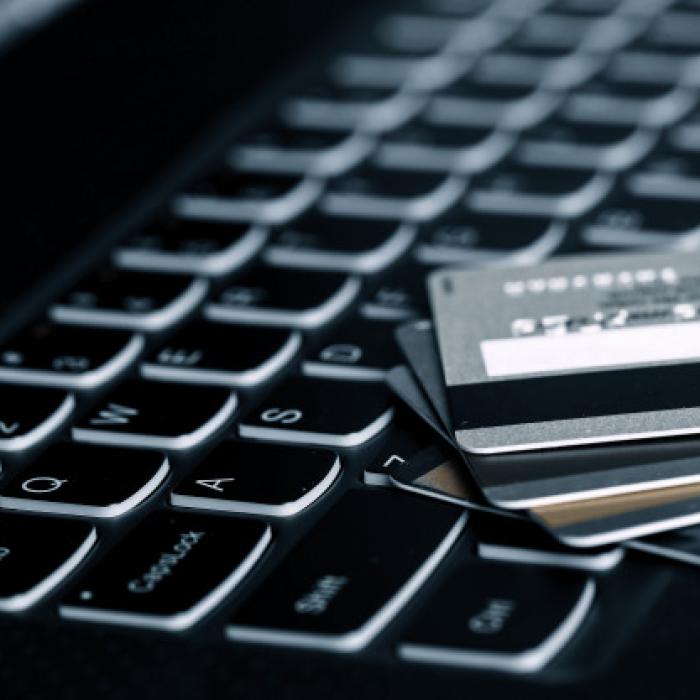 Clienții Banca Transilvania, ținta unor E-mail-uri capcană. CERT-RO: Atenție la sursa mesajului!