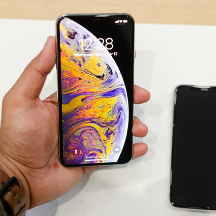 Câte zile ar trebui să lucrezi pentru a cumpăra un iPhone 13