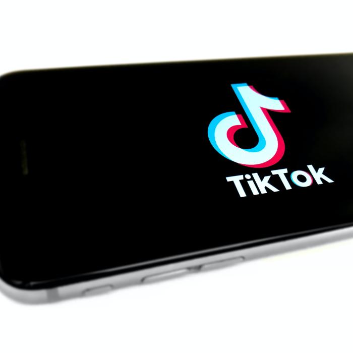TikTok a ajuns la un MILIARD de utilizatori pe lună