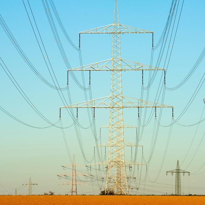 Franța amenință să lase Marea Britanie în întuneric