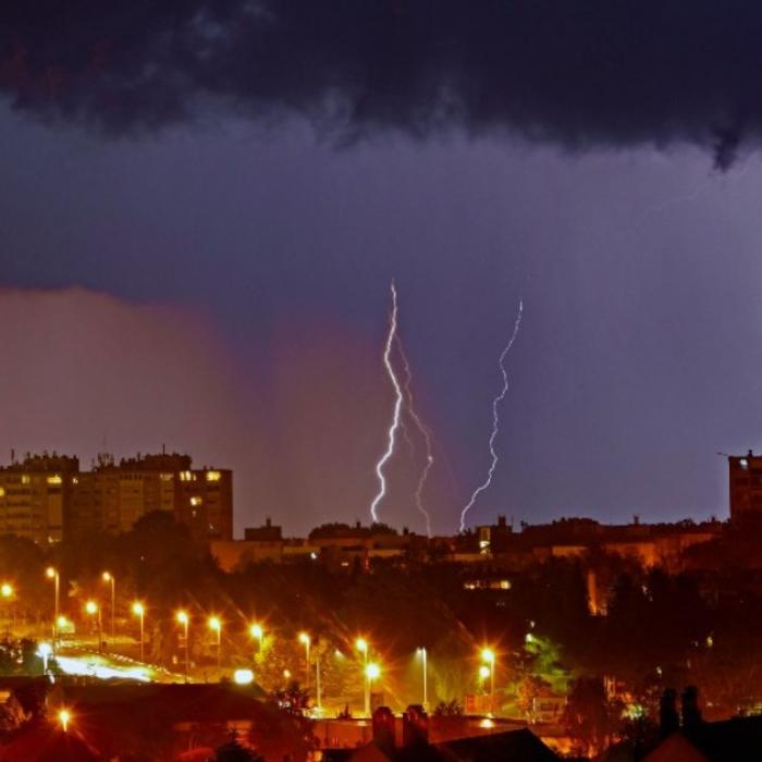 Atenţionare de la MAE pentru românii care vor să călătorească în Bulgaria şi Grecia