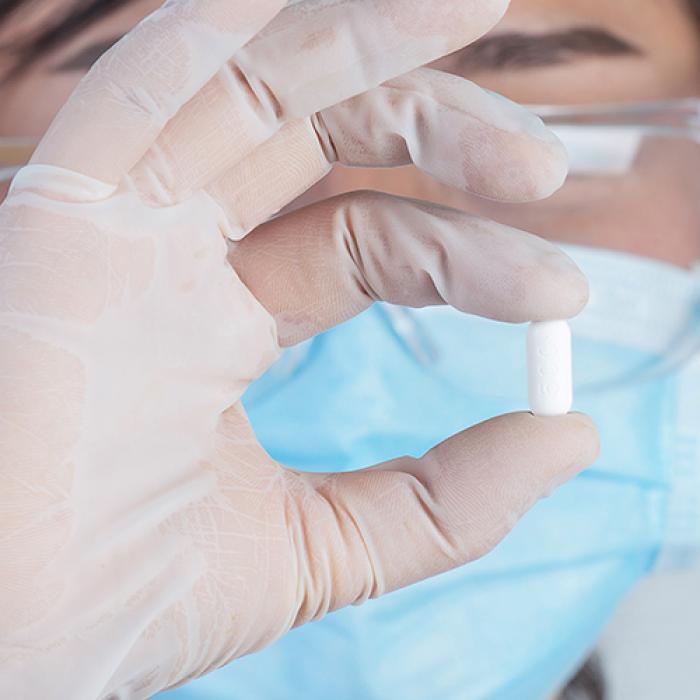 Colegiul Medicilor pune piciorul în prag: SANCȚIUNI pentru medicii care răspândesc FAKE NEWS