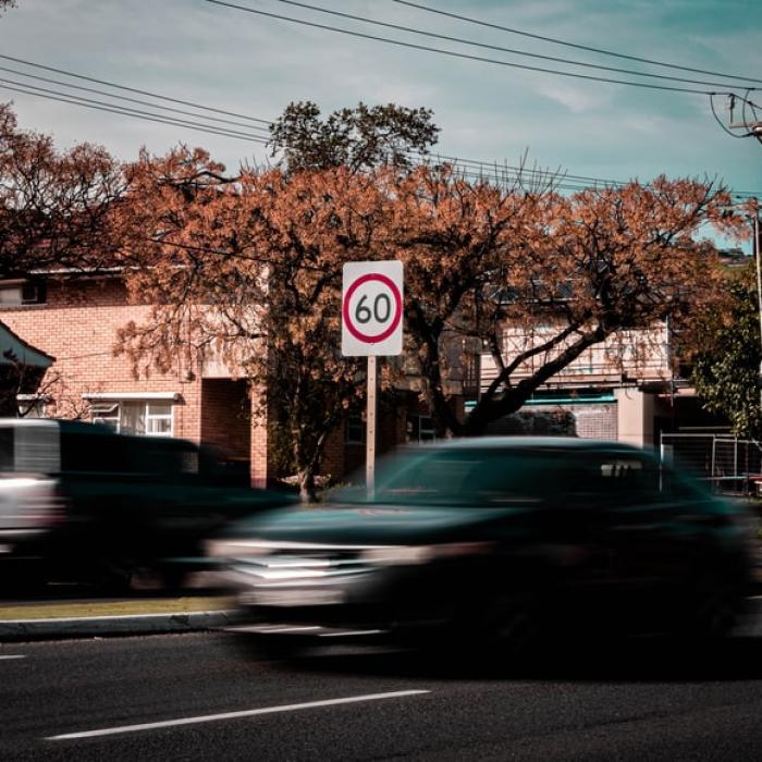 Codul rutier se modifică. Noi limite de viteză