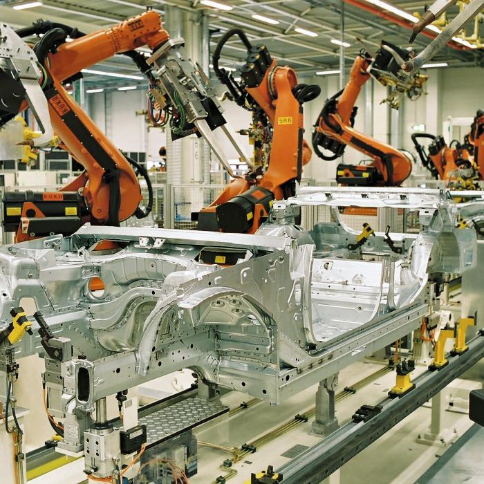 BMW renunță la producția motoarelor clasice din principala sa fabrică