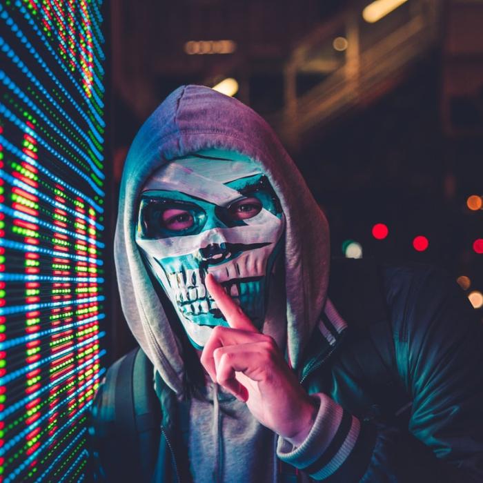Cum reușesc hackerii ruși să se ascundă. Sistemul ingenios folosit de aceștia pentru a nu fi detectați