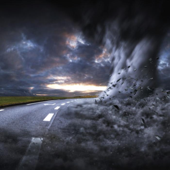 Tragedie în SUA: Peste 50 de persoane au murit în urma tornadelor