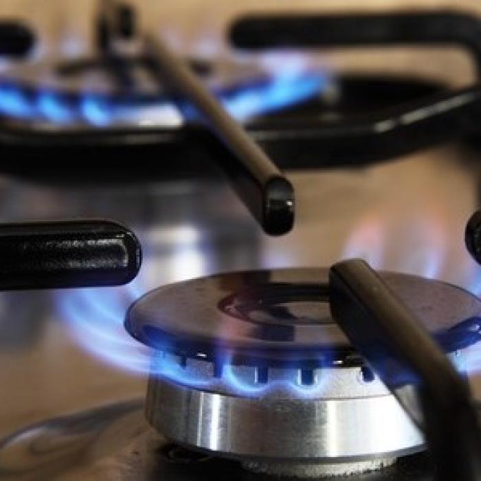 Prețul gazelor naturale explodează! Încă o creștere de 40% în facturile românilor