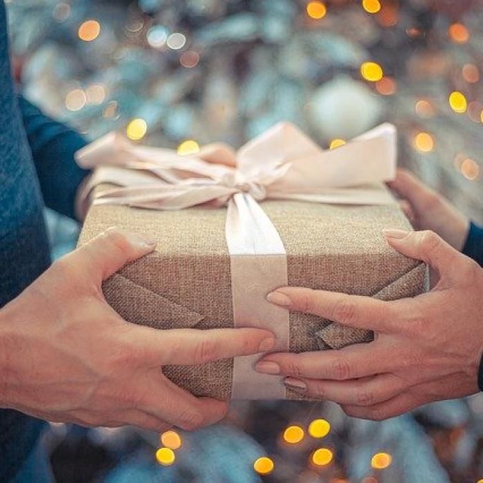 Cadouri pentru angajați. Ministerul Finanțelor schimbă regulile