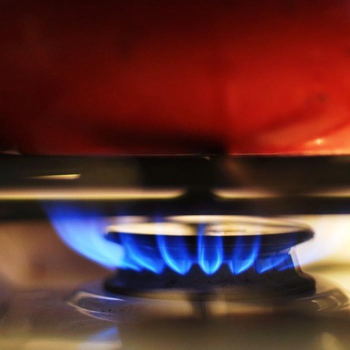 Vicepreședintele ANRE: De la începutul lui aprilie prețurile vor crește cu până la 100%