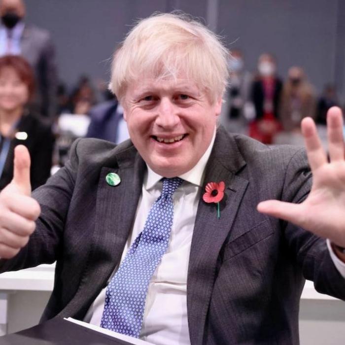 COVID-19. Boris Johnson spune NU! Avem o şansă de a supravieţui acestui val