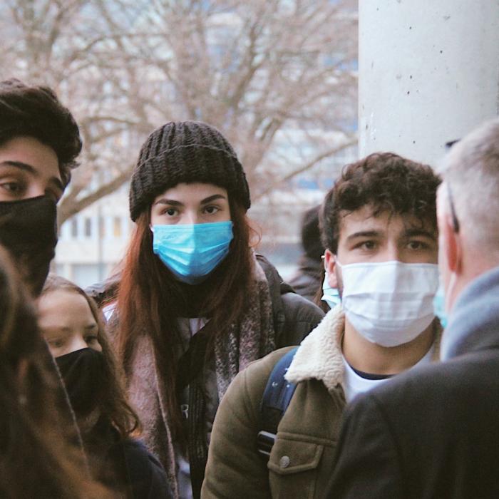 Elevii atacă în instanță un ordin de ministru