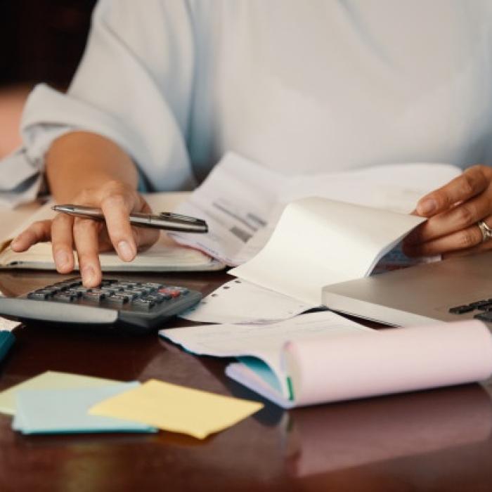 Lista produselor cu risc fiscal pentru care se aplică e-Factura, realizată de ANAF. Care sunt cele 5 categorii