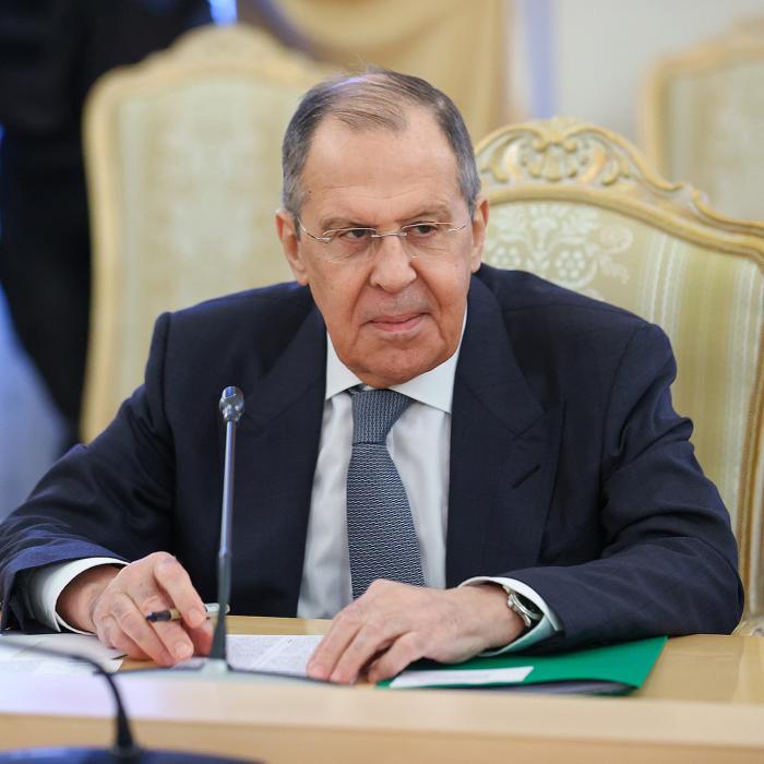 Scos din fire, Putin anunță, prin Lavrov, că Rusia ”nu va aştepta la nesfârşit”