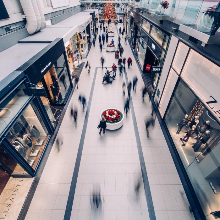 Intrarea în mall și restaurant, FĂRĂ certificat verde. Care e CONDIȚIA. Arafat, ANUNȚ pentru agenții economici