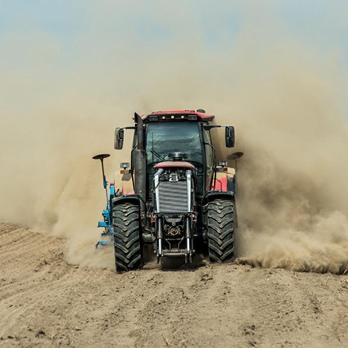 Fermier: Vorbim de o TRIPLARE a preturilor la îngrășămintele chimice / Problema este chiar de VIAȚĂ și de MOARTE