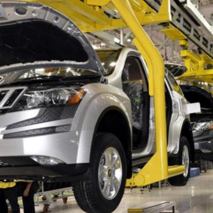 Ford vrea să păcălească radarul. Își face o DIVIZIE specială. Așa a ajuns Tesla la 1.000 de miliarde de dolari