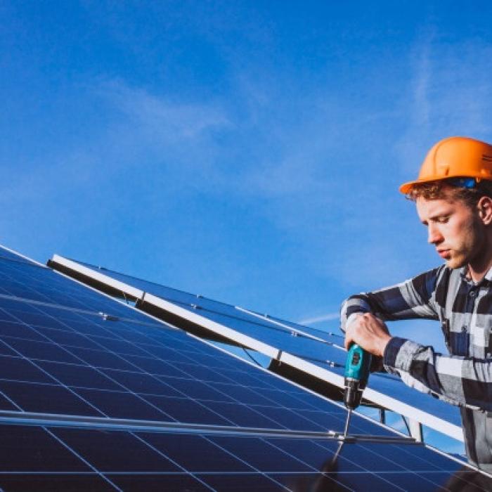 Greşeală cu panourile fotovoltaice în România. Adi Croitoru (ANANP): Este o mare dramă!
