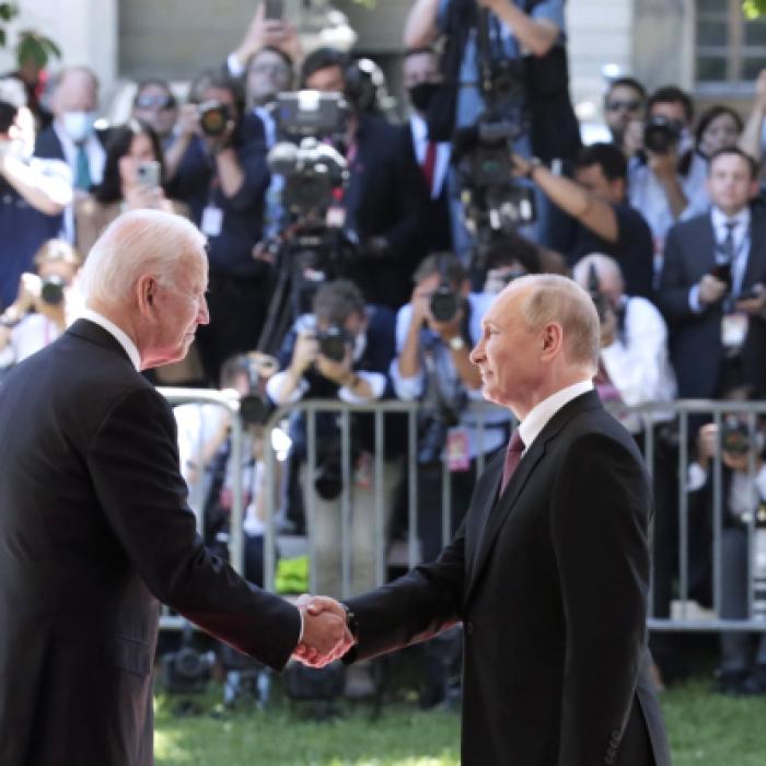 Biden și Putin au acceptat să participe la un Summit