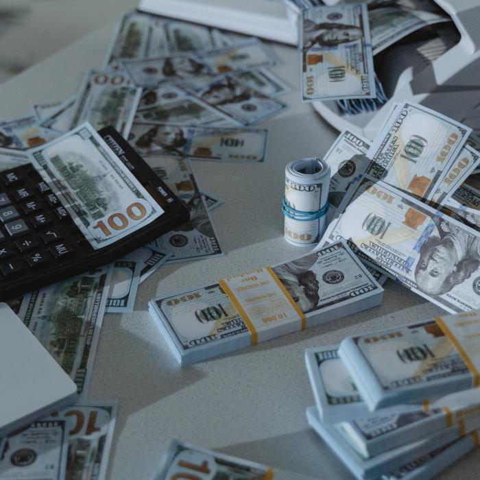 Miliardarul rus care s-a opus războiului din Ucraina a ajuns doar milionar