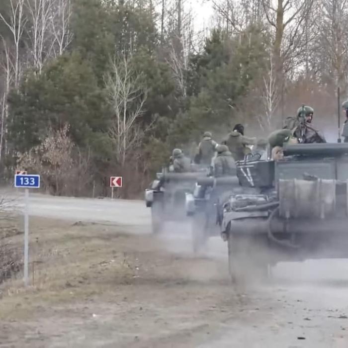 Rușii își mută atacurile spre vestul Ucrainei