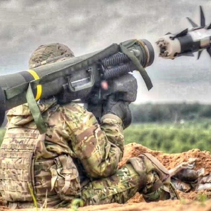 Javelin, distrugătorul de tancuri, arma de care rușilor le este frică