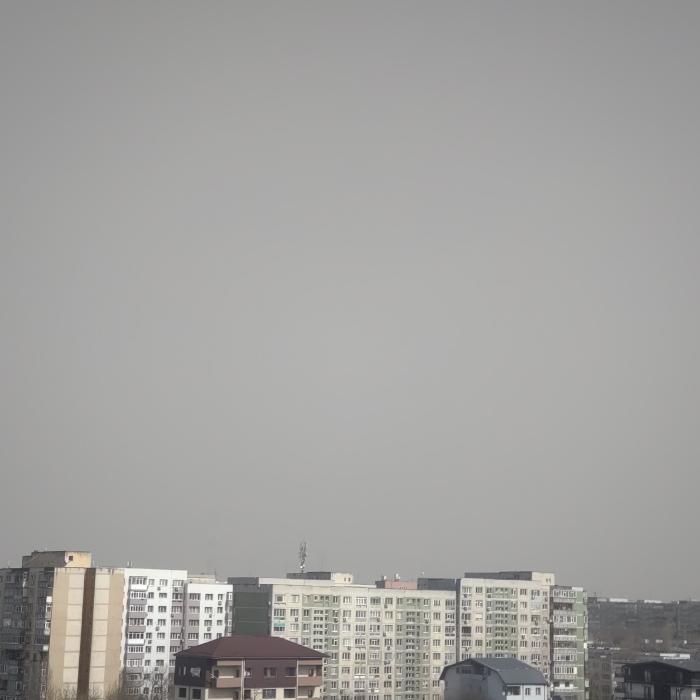 Revine vântul puternic în Bucureşti. Avertizare ANM