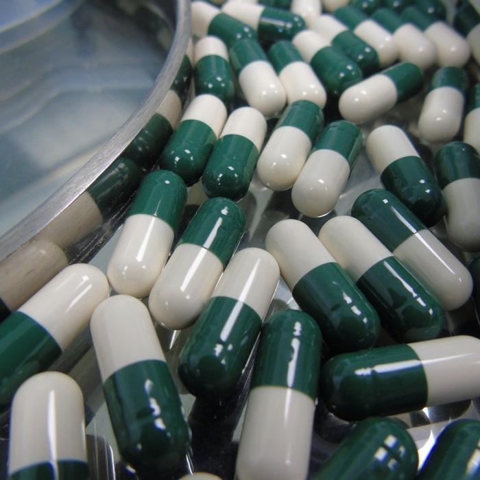 Deși în război, Ucraina parafează acordul cu Pfizer de producere a Plaxovil