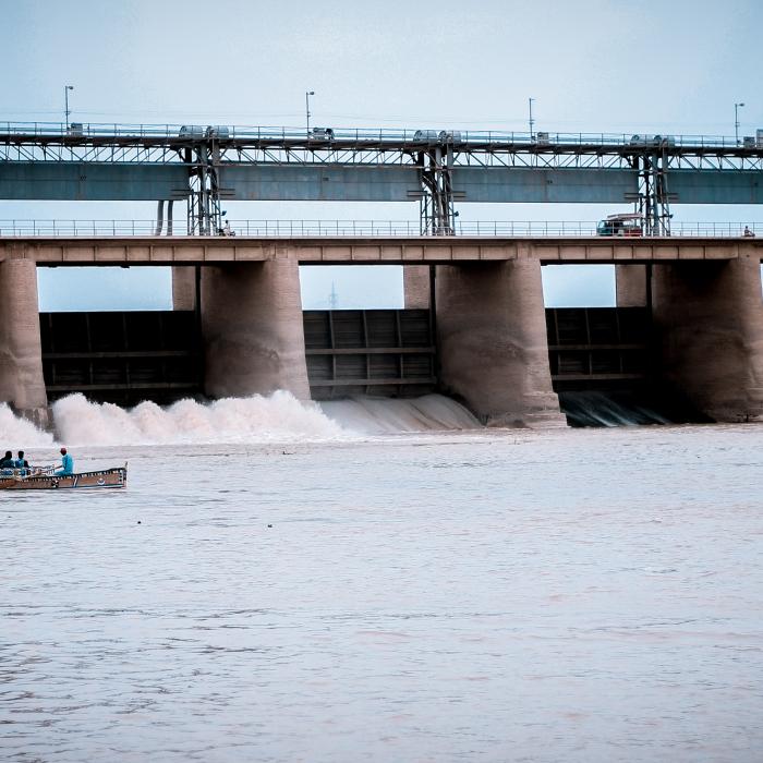 Hidrocentralele, la mâna CCR. Când se discută sesizarea USR